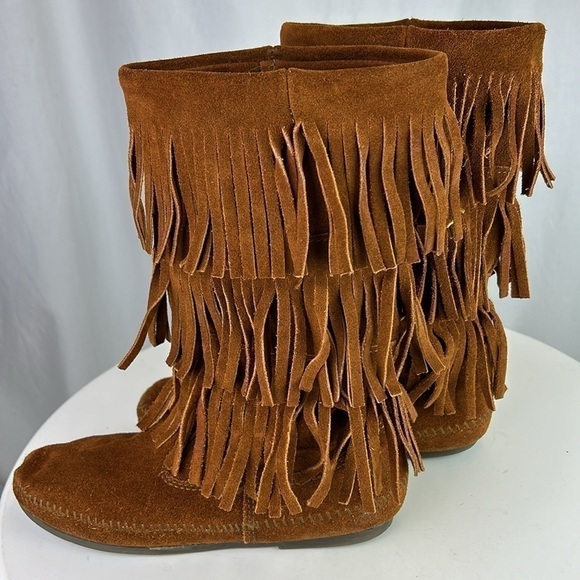 Minnetonka Moccasins 1632 - Women's 3 Layer Fringe Calf High Boot - Brow… - Picture 6 of 10